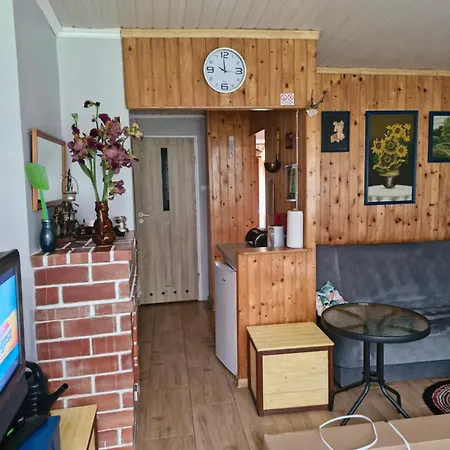 Przytulny Domek Nad Jeziorem